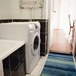 Апартаменты Pretty And Warm With Excellent Location