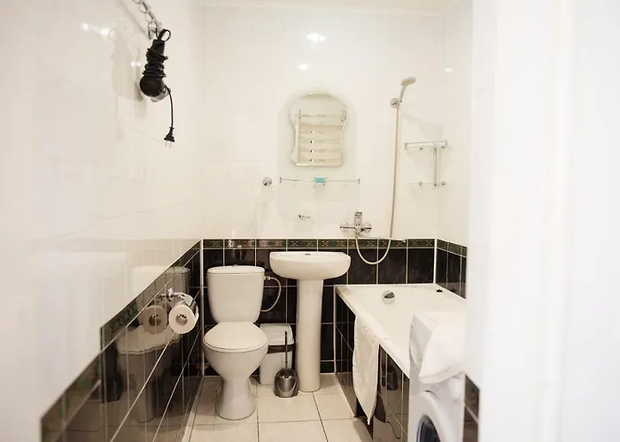 Pretty And Warm With Excellent Location *