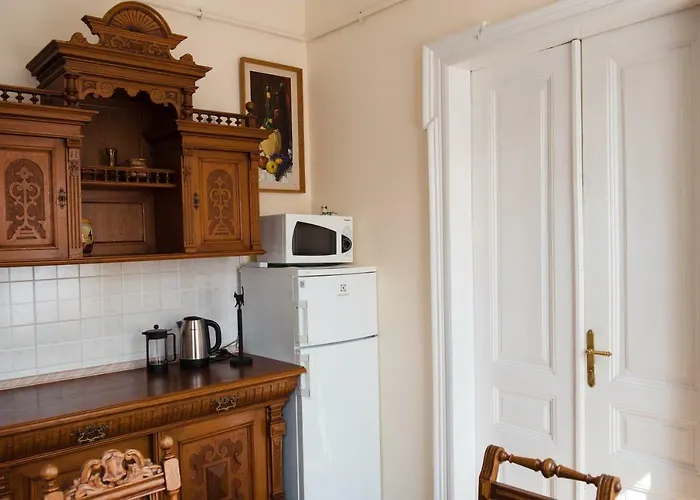 Pretty And Warm With Excellent Location Daire