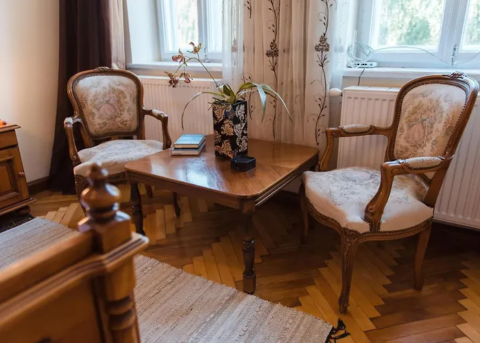 Pretty And Warm With Excellent Location Daire